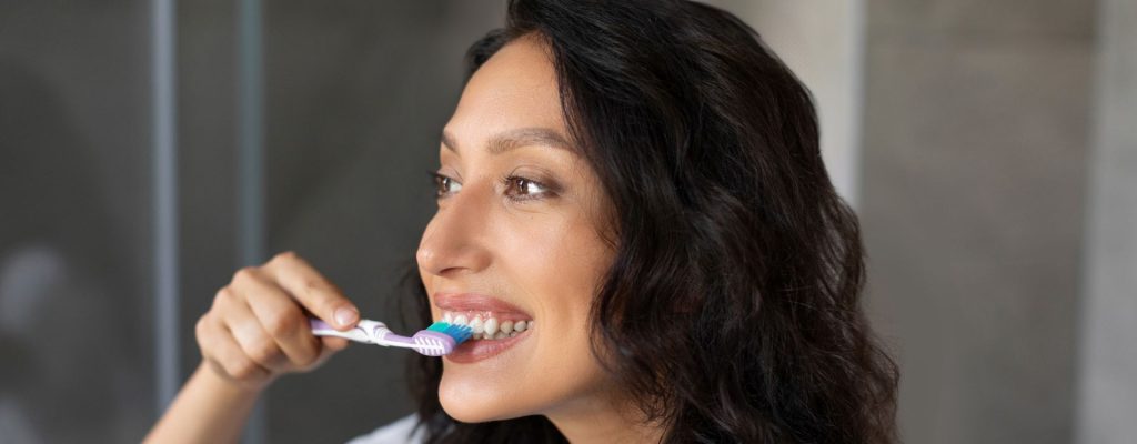 Conoce cómo cuidar la higiene bucal.